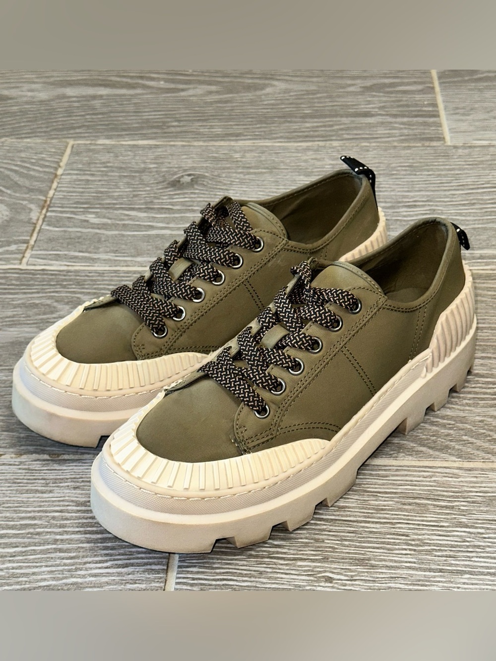 ZARA Olive Green Chunky Platform Women’s Sz 40 Sneakers Ribbed Toe Cap Trainers